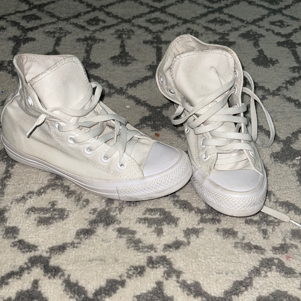 White converse